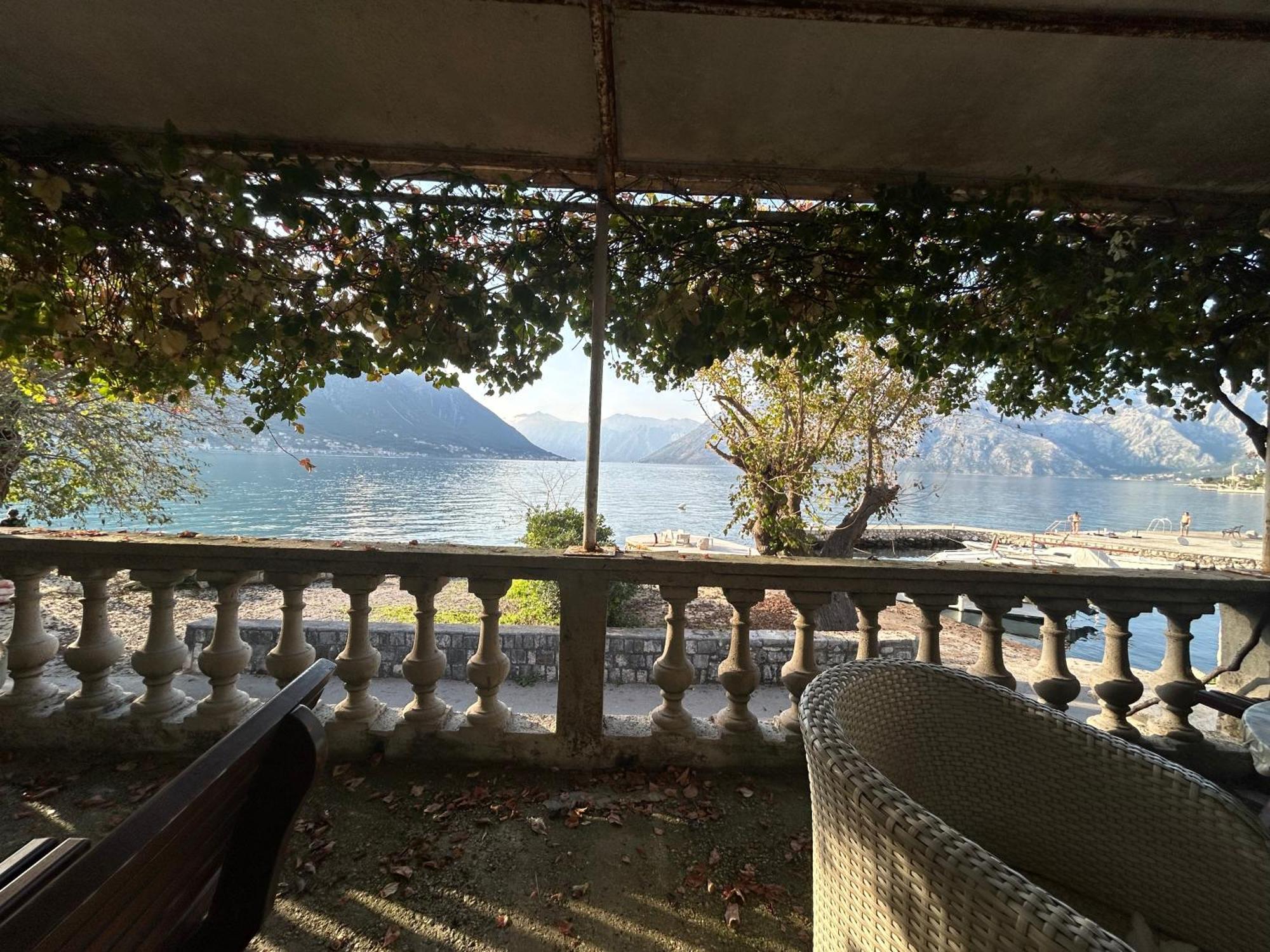 Apartment Jovan2,On The Beach With Free Wi-Fi Kotor Exterior foto